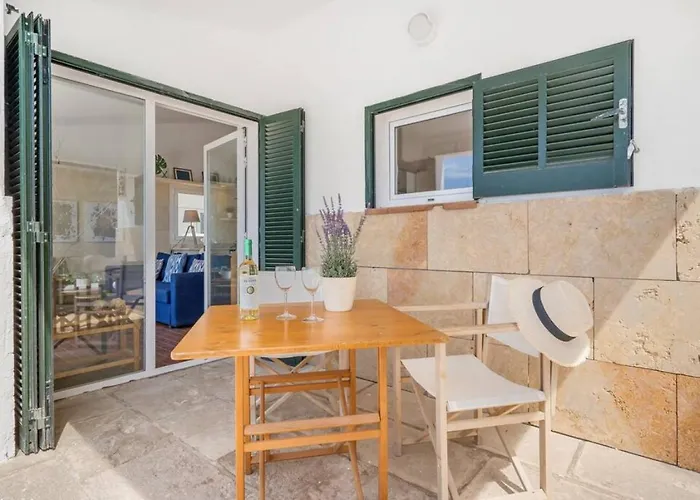 Sa Calma Where The Sea Begins * קאלה בלנקה